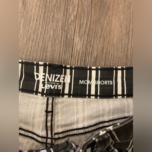 Levi’s Denizen Mom Shorts black white striped 11 NWT - Picture 2 of 8